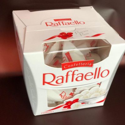 «Цукерки Raffaello 150г»